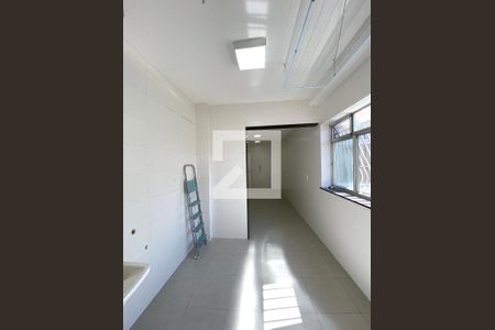 Apartamento à venda com 150m², 3 quartos e 1 vagaÁrea de Serviço