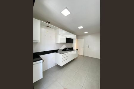 Apartamento à venda com 150m², 3 quartos e 1 vagaCozinha