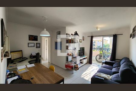 Sala de apartamento para alugar com 2 quartos, 66m² em Medeiros, Jundiaí