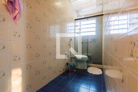 Casa de condomínio para alugar com 330m², 5 quartos e 3 vagas Casa de condomínio para alugar com 330m², 5 quartos e 3 vagasBanheiro Social 2