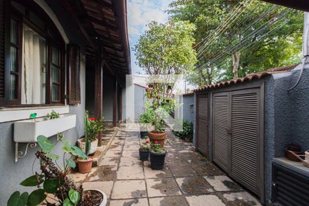 Casa de condomínio para alugar com 330m², 5 quartos e 3 vagas Casa de condomínio para alugar com 330m², 5 quartos e 3 vagasGaragem/Varanda