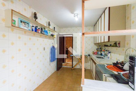 Casa de condomínio para alugar com 330m², 5 quartos e 3 vagas Casa de condomínio para alugar com 330m², 5 quartos e 3 vagasCozinha 2