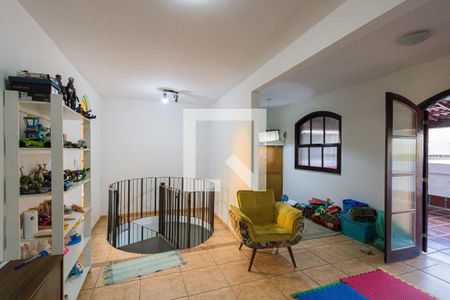 Casa de condomínio para alugar com 330m², 5 quartos e 3 vagas Casa de condomínio para alugar com 330m², 5 quartos e 3 vagasSala 2