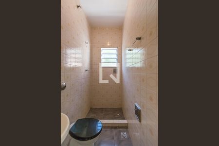 Banheiro de casa para alugar com 1 quarto, 50m² em Braz de Pina, Rio de Janeiro