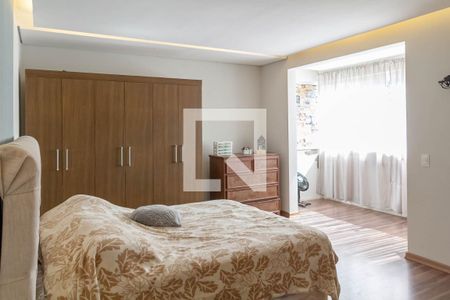 Casa à venda com 274m², 2 quartos e 8 vagasSuíte 