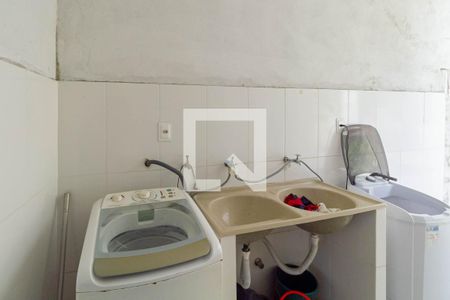 Casa à venda com 274m², 2 quartos e 8 vagasÁrea de serviço 