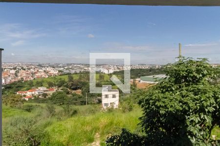 Casa à venda com 274m², 2 quartos e 8 vagasVista do quarto 