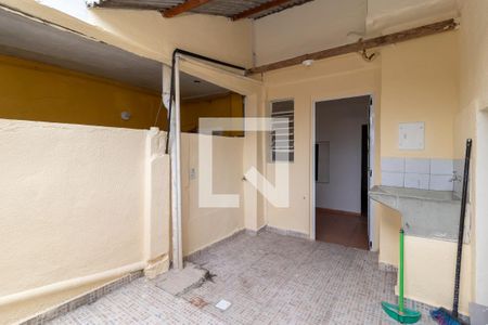 Casa para alugar com 40m², 1 quarto e sem vagaÁrea de Serviço