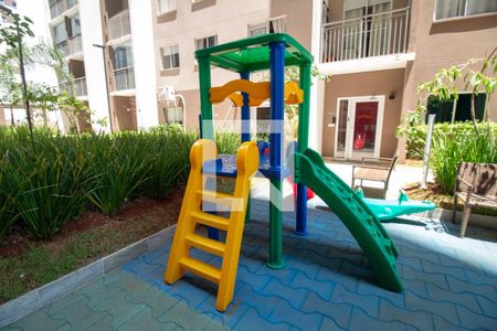 Apartamento à venda com 32m², 1 quarto e sem vaga Apartamento à venda com 32m², 1 quarto e sem vagaÁrea comum - Playground