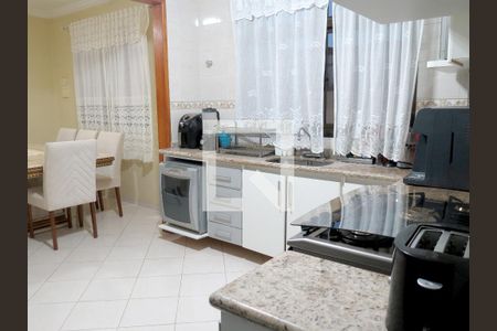 Casa à venda com 308m², 4 quartos e 6 vagasCozinha