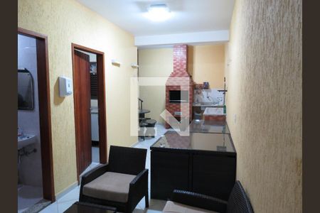 Casa à venda com 308m², 4 quartos e 6 vagasGaragem - Churrasqueira