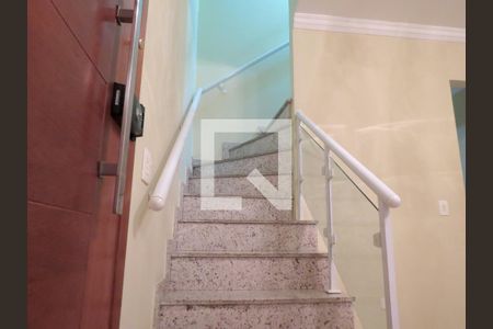 Sala - Escadas de casa à venda com 4 quartos, 308m² em Jardim Monjolo, São Paulo