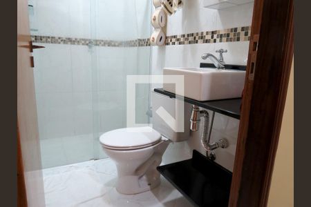 Casa à venda com 308m², 4 quartos e 6 vagasBanheiro Quarto 4