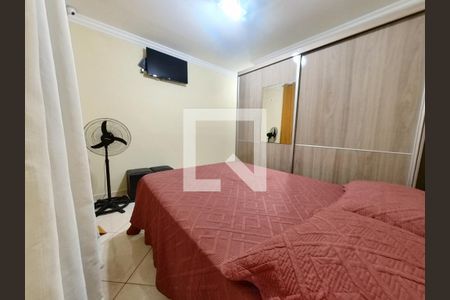 Casa à venda com 308m², 4 quartos e 6 vagas Casa à venda com 308m², 4 quartos e 6 vagasQuarto 4