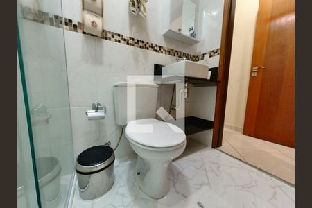 Casa à venda com 308m², 4 quartos e 6 vagas Casa à venda com 308m², 4 quartos e 6 vagasBanheiro Quarto 4