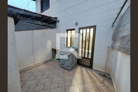 Casa à venda com 308m², 4 quartos e 6 vagas Casa à venda com 308m², 4 quartos e 6 vagasLavanderia Externa