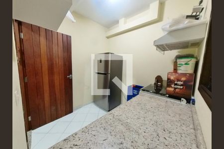 Casa à venda com 308m², 4 quartos e 6 vagas Casa à venda com 308m², 4 quartos e 6 vagasCômodo Garagem