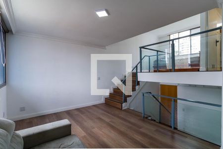 Sala de apartamento para alugar com 1 quarto, 50m² em Vila Tramontano, São Paulo