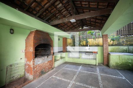 Apartamento à venda com 100m², 3 quartos e sem vagaÁrea comum - Churrasqueira