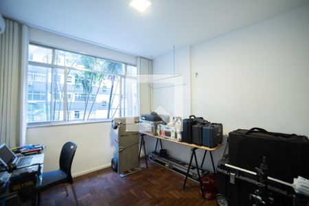 Quarto 1 de apartamento à venda com 3 quartos, 100m² em Leblon, Rio de Janeiro