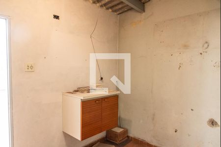 Casa à venda com 200m², 2 quartos e 4 vagasQuarto de serviço