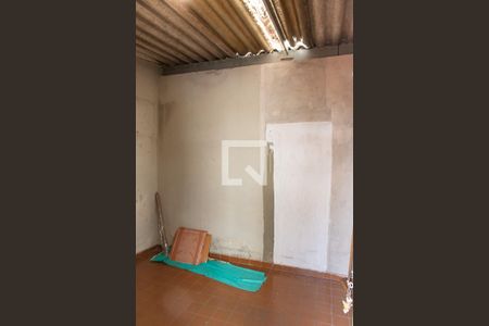 Casa à venda com 200m², 2 quartos e 4 vagasQuarto de serviço