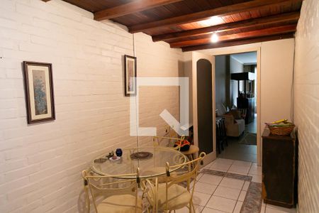 Sala de casa à venda com 2 quartos, 100m² em Medianeira, Porto Alegre