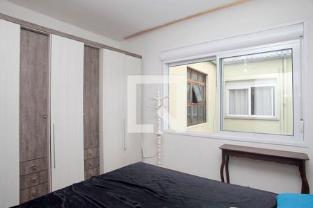 Quarto 1 de apartamento para alugar com 2 quartos, 50m² em São João, Porto Alegre