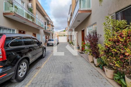 Casa de condomínio para alugar com 56m², 2 quartos e 1 vaga Casa de condomínio para alugar com 56m², 2 quartos e 1 vagaGaragem