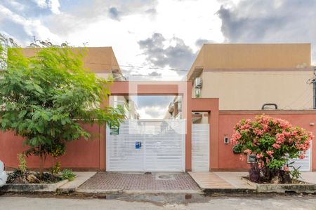 Casa de condomínio para alugar com 56m², 2 quartos e 1 vaga Casa de condomínio para alugar com 56m², 2 quartos e 1 vagaFachada do Condomínio