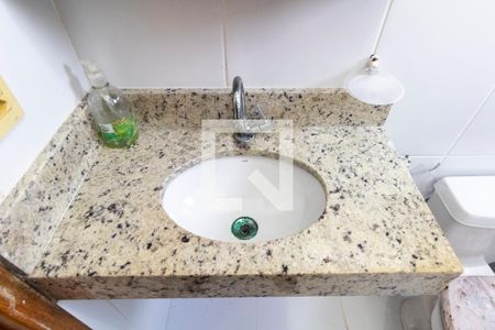 Casa de condomínio para alugar com 56m², 2 quartos e 1 vaga Casa de condomínio para alugar com 56m², 2 quartos e 1 vagaBanheiro do 2° andar