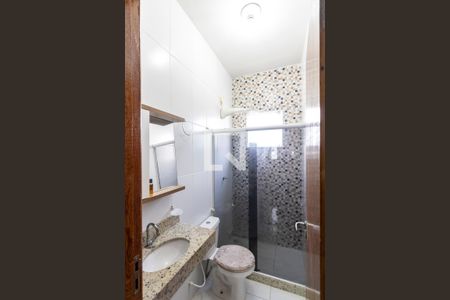 Casa de condomínio para alugar com 56m², 2 quartos e 1 vaga Casa de condomínio para alugar com 56m², 2 quartos e 1 vagaBanheiro do 2° andar