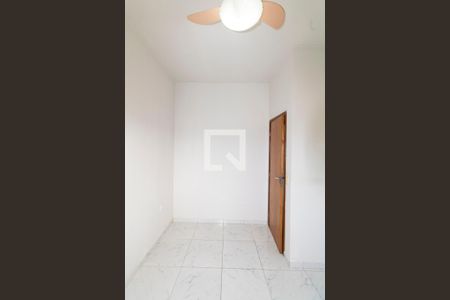 Quarto 1 de casa de condomínio para alugar com 2 quartos, 56m² em Campo Grande, Rio de Janeiro