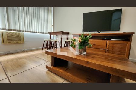 Sala de apartamento para alugar com 2 quartos, 92m² em Aparecida, Santos