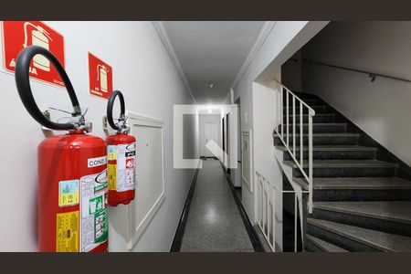 Apartamento para alugar com 92m², 2 quartos e 1 vagaEscada