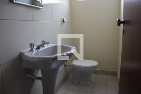 Banheiro 1 de casa para alugar com 4 quartos, 130m² em Vila Regente Feijó, São Paulo