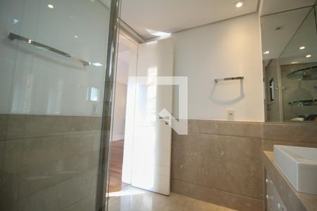 Apartamento à venda com 325m², 3 quartos e 5 vagas Apartamento à venda com 325m², 3 quartos e 5 vagasBanheiro