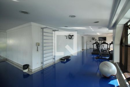 Apartamento à venda com 325m², 3 quartos e 5 vagas Apartamento à venda com 325m², 3 quartos e 5 vagasÁrea comum