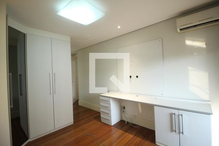 Apartamento à venda com 325m², 3 quartos e 5 vagasQuarto 2