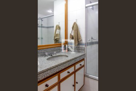Apartamento à venda com 200m², 4 quartos e 2 vagasBanheiro