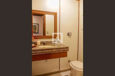 Lavabo de apartamento à venda com 4 quartos, 200m² em Barra da Tijuca, Rio de Janeiro