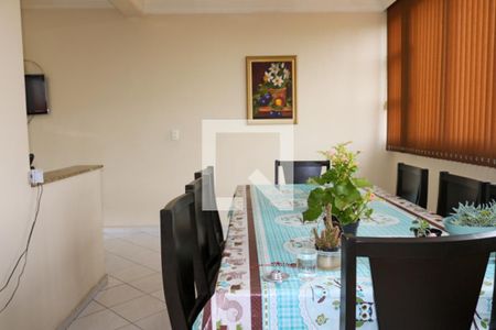 Casa à venda com 550m², 3 quartos e 3 vagas Casa à venda com 550m², 3 quartos e 3 vagasCozinha