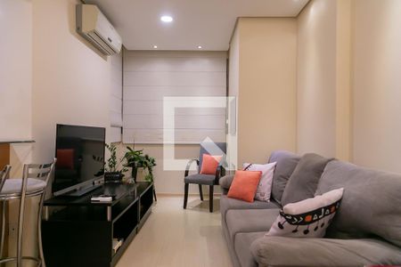 Sala de apartamento à venda com 3 quartos, 62m² em Cidade Baixa, Porto Alegre