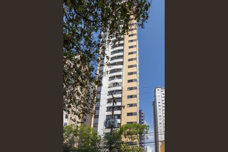 Apartamento para alugar com 60m², 2 quartos e 2 vagas Apartamento para alugar com 60m², 2 quartos e 2 vagasFachada
