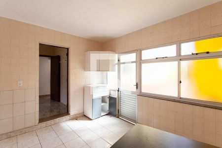 Casa à venda com 360m², 3 quartos e 3 vagasCozinha 2