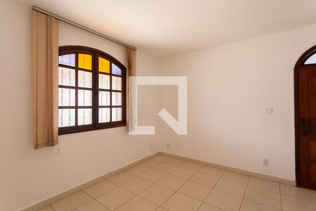 Sala 3 de casa para alugar com 3 quartos, 360m² em São João Batista, Belo Horizonte