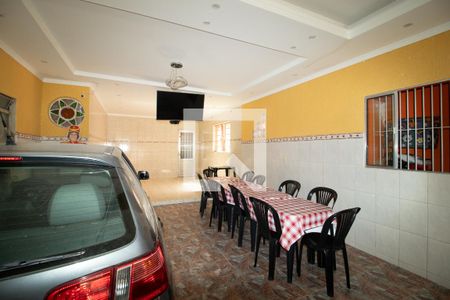 Casa à venda com 300m², 4 quartos e 6 vagasGaragem