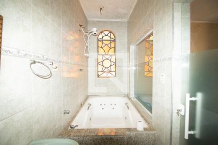 Casa à venda com 300m², 4 quartos e 6 vagasBanheiro da Suíte 3