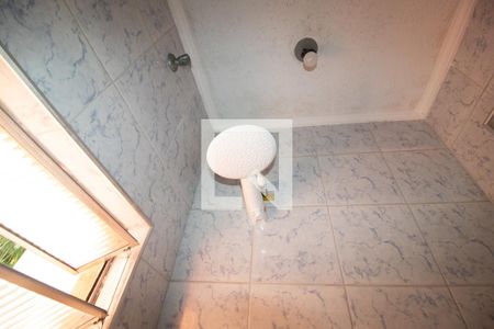 Casa à venda com 300m², 4 quartos e 6 vagasBanheiro da Suíte 2