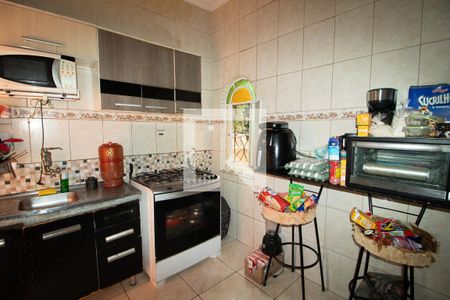 Casa à venda com 300m², 4 quartos e 6 vagasCozinha